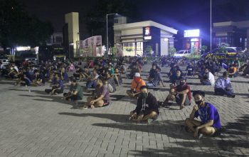 301 Orang Masih Langgar Jam Malam PSBB dan 4 Orang Terduga Positif Covid-19 301 Orang Masih Langgar Jam Malam PSBB dan 4 Orang Terduga Positif Covid-19