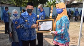 Bupati Fadeli dorong pembentukan kampung tangguh KB di masa pandemi Covid-19. (Makhrus/SJ Foto) 