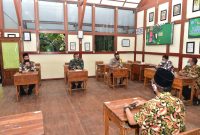 Bupati Fadeli canangkan sekolah tangguh Semeru untuk menekan penyebaran virus covid-19 di Lamongan, Jawa Timur, Selasa, 30/06/2020. (Makhrus/SJ Foto)