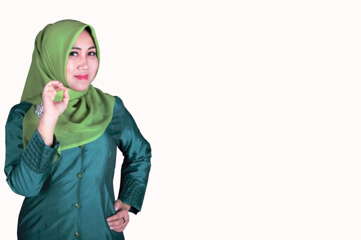 Ning Lia Istifhama mengaku siap maju jadi bakal calon wawali Surabaya. (Foto Istimewa)