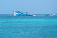 Dihempas ombak, KM DJO 03 kandas di Perairan Masalembu. (Mg 2/SJ Foto)