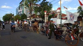 Komunitas Onthel Indonesia (Kosti) Sumenep menggelar konvoi dan upacara kemerdekaan, Senin, 17/08/2020. (Mg 2/SJ Foto)