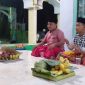 Warga Dusun Pinggul, Desa Aengdake Kecamatan Bluto rayakan maulid Nabi Muhammad SAW di Masjid Al Ikhlas, Rabu, 28/10/2020. (Agus/SJ Foto)
