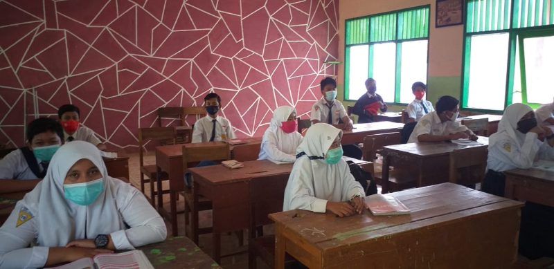 Protokol kesehatan diterapkan di semua jenjang sekolah di Kabupaten Sumenep, Jawa Timur, sejak KBM dimulai sejak Senin, 09/11/2020.(foto istimewa)
