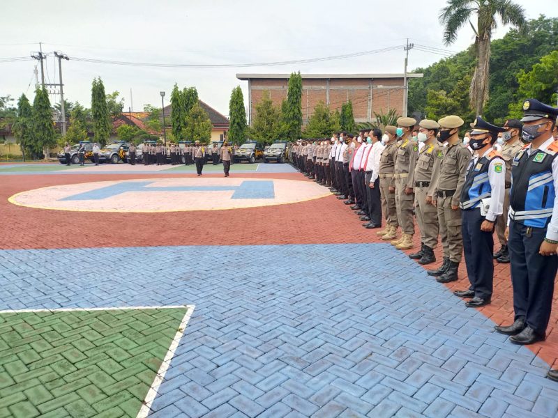 Operasi lilin Semeru digelar di halaman Mapolres Sumenep, Senin, 21/12/2021. (SJ Foto)