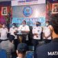 Bambang Sutrisno, Kepala BNNK Sumenep memimpin konferensi pers, Kamis, 3/12/2020. (Didik/SJ Foto)