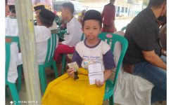 Foto: Haikal Yusuf Januarta santri Podok Pesantren (Ponpes) Mathlabul Ulum, Desa Jambu, Kecamatan Lenteng