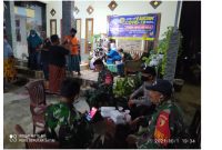 Foto: Kegiatan Vaksinasi Di Desa Gedungan Yang Di pantai Langsung Oleh Anggota TNI-Polri. 