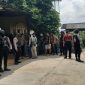 Foto: Anggota TNI-Polri Saat Berjaga Dirumah Yang Diduga Menjadi Teroris di Jl. Dr. Cipto, Desa Kolor, Kecamatan Kota Sumenep