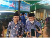 Achmad Iskandar Reses ke Desa Benasare, Warga Keluhkan Jalan Rusak Dan Minimnya Penerangan Jalan Umum Achmad Iskandar Reses ke Desa Benasare, Warga Keluhkan Jalan Rusak Dan Minimnya Penerangan Jalan Umum
