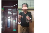 Foto: Tersangka AR Bersama Barang Buktinya Saat Diamankan Polsek Ganding