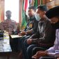 Foto:Mediasi kasus pencatutan nama untuk meminta sumbangan di Ponpes Al Kahfi, Kabupaten Kebumen, Jawa Tengah, Kamis (30/12/2021).(KOMPAS.COM/DOK POLRES KEBUMEN)