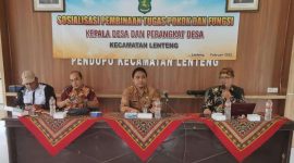 Foto: Suryadi Irawan, Sekcam Lenteng Didampingi Ir.Supardi, MM Kabid Pemerintahan Desa dan Mohammad Ilyas,Tenaga Ahli Pemberdayaan Masyarakat  