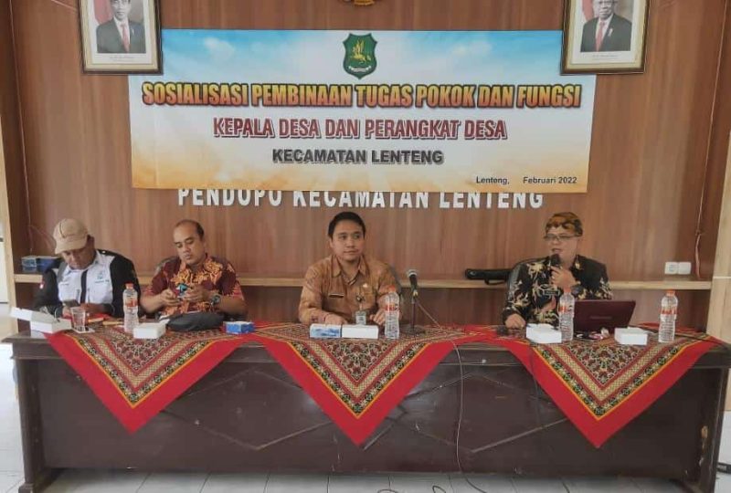Foto: Suryadi Irawan, Sekcam Lenteng Didampingi Ir.Supardi, MM Kabid Pemerintahan Desa dan Mohammad Ilyas,Tenaga Ahli Pemberdayaan Masyarakat  