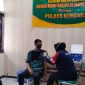 Foto: Ketua PN Sumenep Arie Andika Adikresna saat divaksin tahap 3
