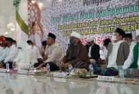 Foto: Bupati Sumenep didampingi wabup dan para Ulama Saat Hadiri Isra' Mi'raj di masjid pemkab Sumenep.