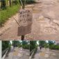 Foto: pohon pisang yang ditanam warga ditengah jalan desa Pagar batu, kecamatan saronggi