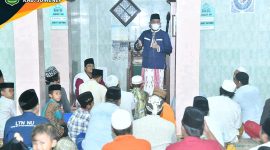 Foto:Bupati Sumenep saat menyampaikan tausiyah