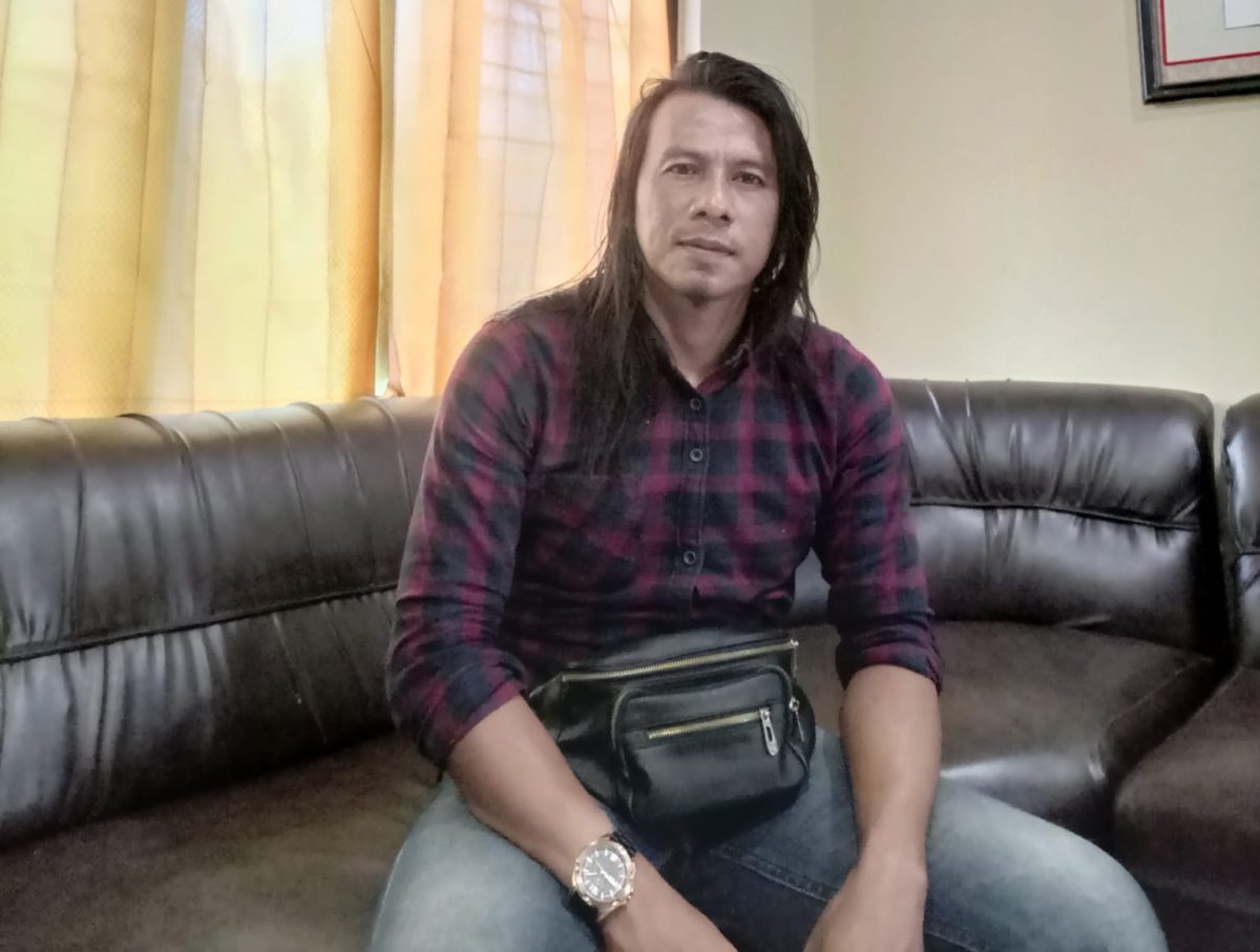 Foto: Igusty korban penipuan jual beli mobil