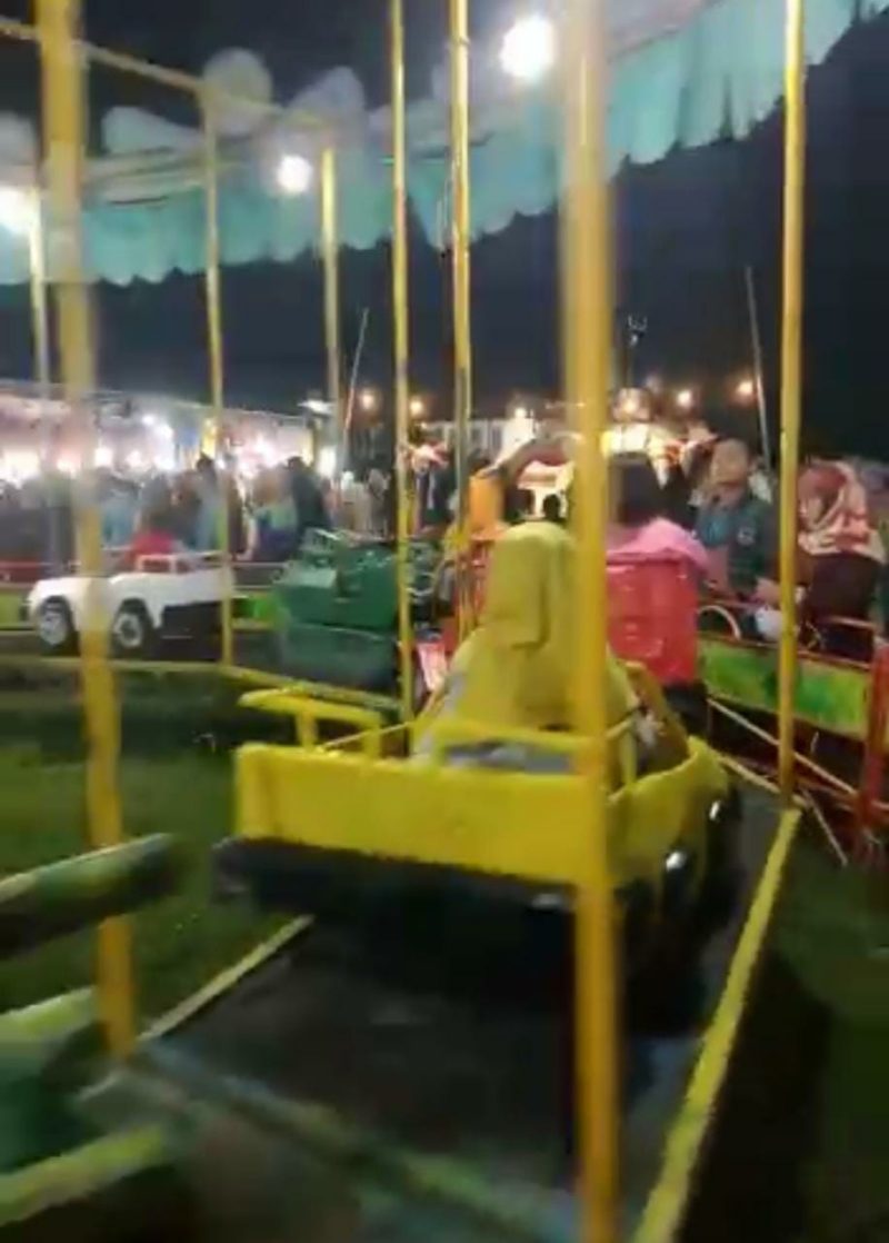 Foto: Screenshot vidio pasar malam di kecamatan Ambunten yang dikirim narasumber kepada media ini. 