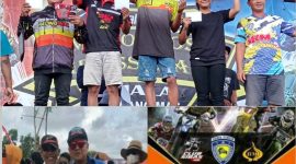 Foto:Para Pembalap asal Sumenep saat menerima piala (atas) dan ketua IMS Teguh  Doni Efendi, SH, MM (bawah, Baju Biru) 