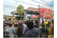 Foto: Massa aksi dari Badan Penegak Keadilan (BPK) mendapat pengawalan ketat pihak kepolisian.