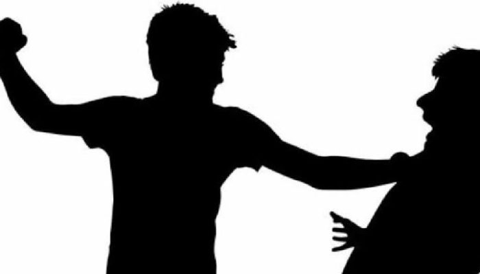 Pelayan Toko Bangunan di Desa Kolor Dilaporkan Konsumennya Dugaan Penganiayaan