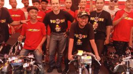 Foto: Bupati didampingi Kapolres dan Dandim 0827 foto bareng bersama AF team