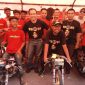 Foto: Bupati didampingi Kapolres dan Dandim 0827 foto bareng bersama AF team
