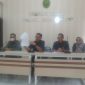 Foto: Ketua PN Sumenep , Arie Andika Adikresna, didampingi Hakim, Jubir I dan Panitera Muda Perdata  saat konfrensi pers 