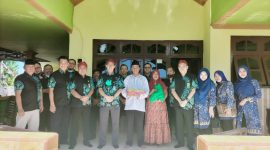 Ketua PN Sumenep bersama jajarannya mengunjungi salah satu pensiunan PN sumenep