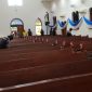 Polisi sterilkan gereja Maria Gunung Karmel, di Desa Pabian, Kota Sumenep. (Foto: Didik Setia Budi)