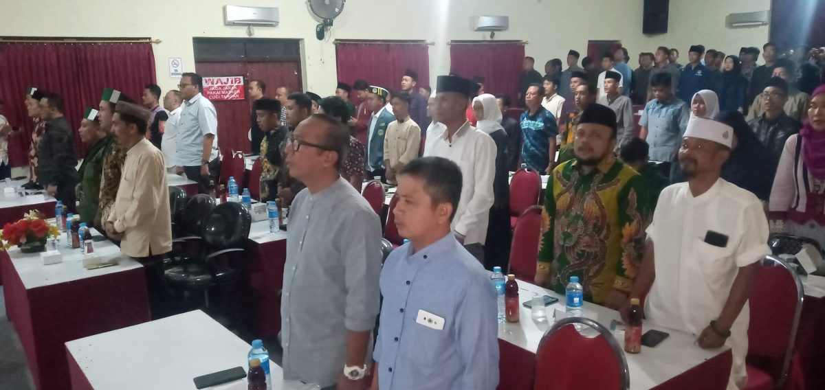 Pelantikan pengurus HMI Sumenep dihadiri keluarga besar KAHMI dan utusan Organisasi se-Kabupaten Sumenep. (Foto: Didik Setia Budi)