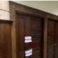 Salah satu ruang kerja di kantor DPRD Jatim yang disegel KPK. (foto: Heri Wicaksana)