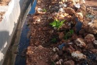 Foto:Proyek irigasi di desa Kacongan yang hancur berantakan