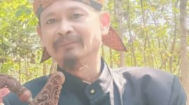 Kurniadi, Aktivis pendiri Lembaga Pengkajian Demokrasi dan Anggaran Publik (LAPDAP) Madura