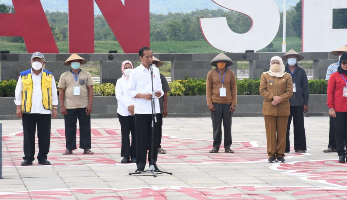 Presiden Joko Widodo didampingi Forkopimda Jatim resmikan Bendungan Semantok di Nganjuk, Selasa (20/12/2022). (Foto: Joe)