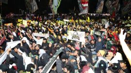 Malang Bersholawat dihadiri ribuan warga, Selasa malam, 20/12/2022. (Foto: Heri Wicaksana)