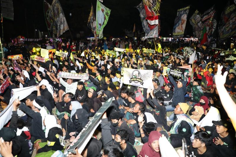 Malang Bersholawat dihadiri ribuan warga, Selasa malam, 20/12/2022. (Foto: Heri Wicaksana)