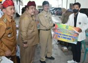 Didampingi Kadinsos, Edy Rasyadi Salurkan BLT DBHCHT, BLT BBM dan Bantuan Beasiswa Didampingi Kadinsos, Edy Rasyadi Salurkan BLT DBHCHT, BLT BBM dan Bantuan Beasiswa