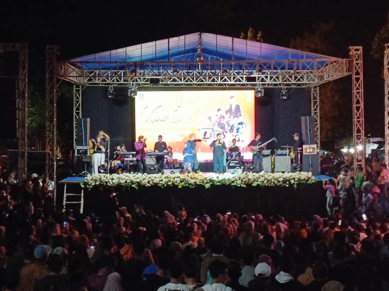 Foto:Bupati Fauzi saat meluncurkan Calender of Event 2023