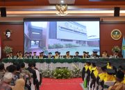 Wisudawan Terbaik Uniba Raih Beasiswa ke Ceko