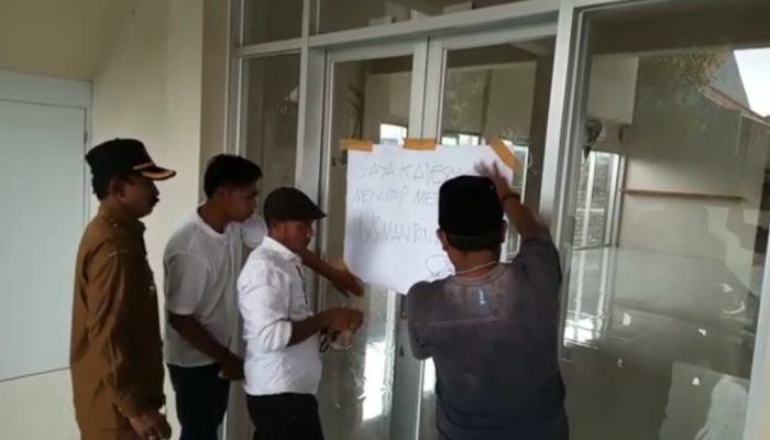 Sebar Ajaran Meresahkan, Masjid di Pamekasan Disegel