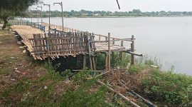Foto:Lahan milik PT. Garam yang dipakai pedagang tanpa izin