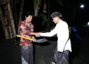 Selami Aspirasi Ponpes, Relawan GGN Pendukung Ganjar Serahkan Bantuan Pembangunan Asrama di Trenggalek