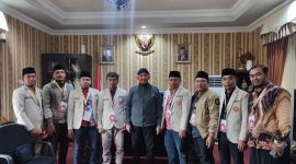 Foto:Pemuda muhammadiyah Sumenep foto bersama dengan Bupati Sumenep