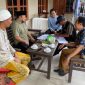 Foto:Ketua PPS Lenteng Barat dan anggota PPK Lenteng dampingi pantarlih lakukan coklit di kediaman komisioner KPU Sumenep, Rafiqi Tanzil