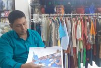Zamrud Khan, Ketua Paguyuban Pedagang Toko Tingkat mendesak Disperindag Sumenep segera bertindak. (Foto Istimewa)