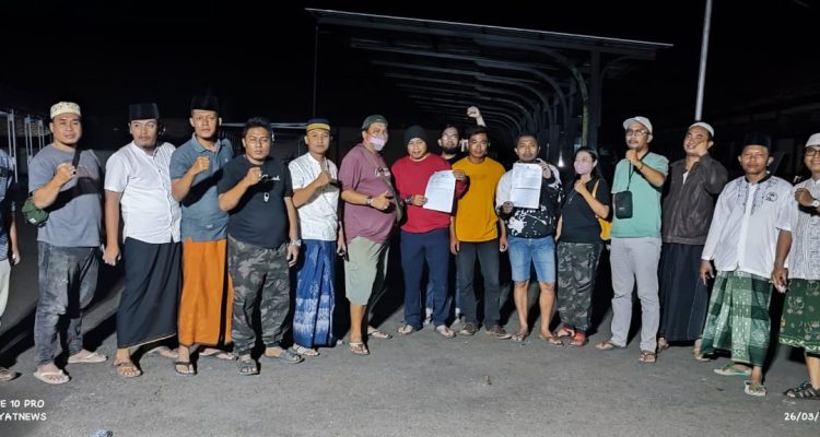 Puluhan wartawan kawal dugaan penganiayaan yang diduga dilakukan oleh eks Kades Batuampar, Kecamatan Guluk-Guluk