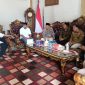 Foto:Bincang santai antara Bupati Sumenep dengan Pimpinan Wilayah Pemuda Muhammadiyah (PWPM) Jawa Timur dan PDPM Sumenep